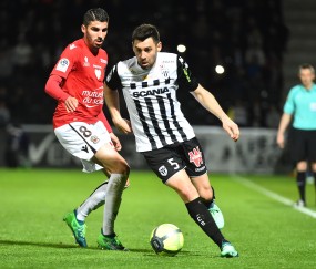 赛前里昂备战法甲，手感冰凉细节曝光，球迷炸锅，心理建设被强调的简单介绍-九游娱乐